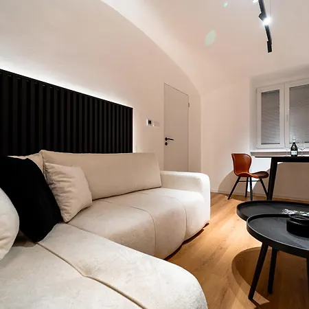 Modern In The Heart Of The City, Pleasantly Cool In Summer 22 Degrees Appartamento *